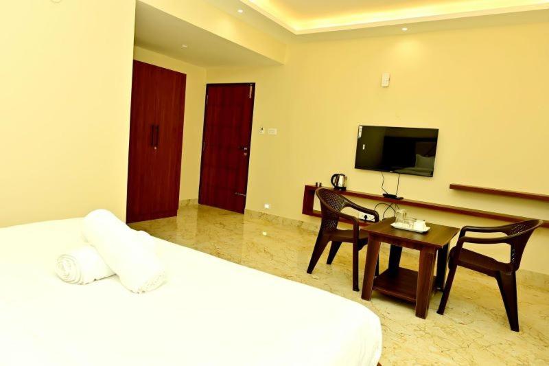 فندق Downtown Pr Groups Raashi Residency