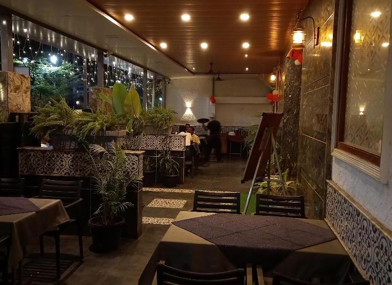 ホテル Ratna Regency