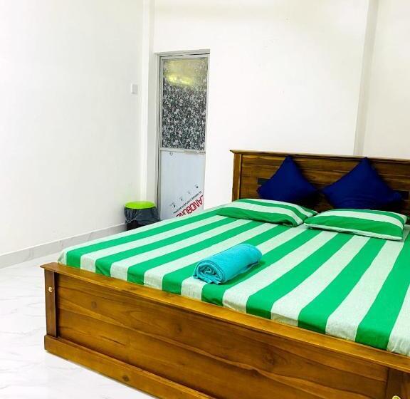 Отель Royal Homes And Wellness Center