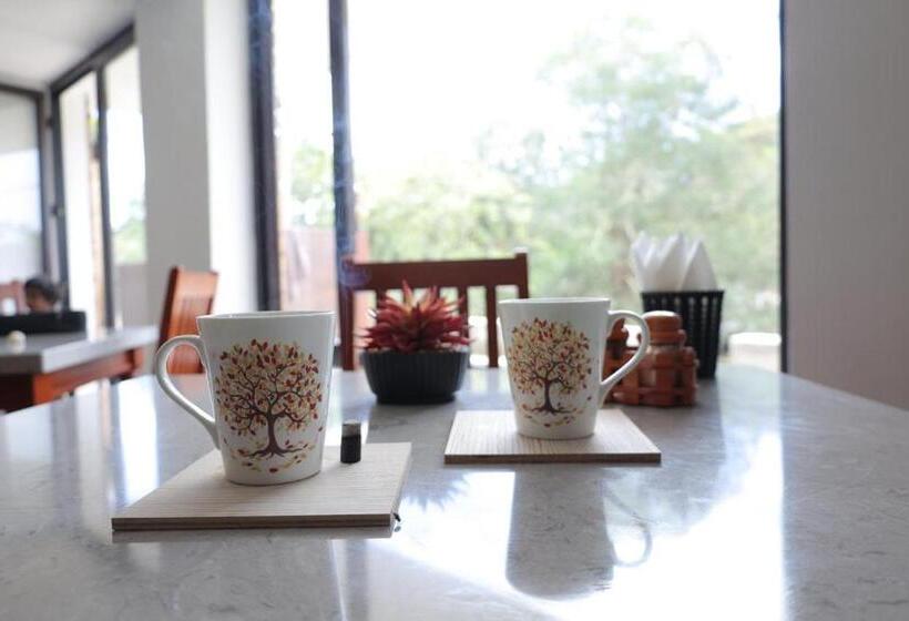 هتل Rs Family Stay