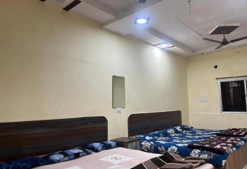 فندق Shivganga Guest House