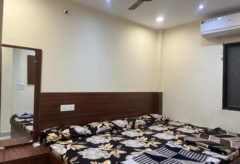 فندق Shivganga Guest House