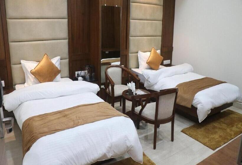 هتل Signum Cityscapes The Royal Jewel