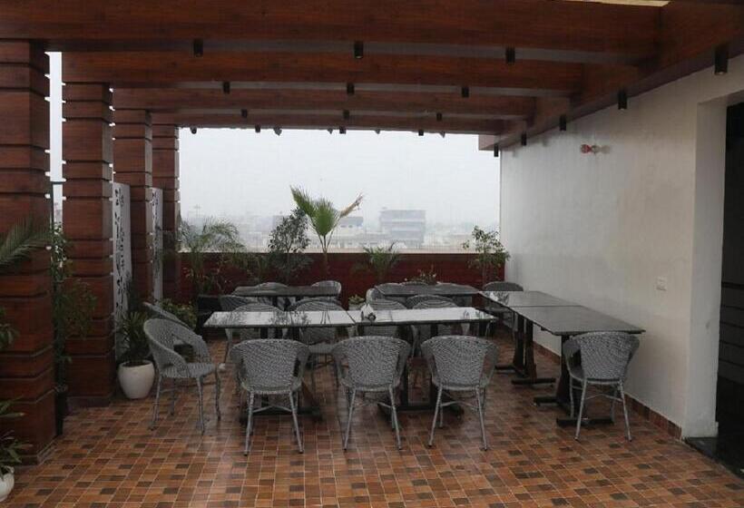 هتل Signum Cityscapes The Royal Jewel