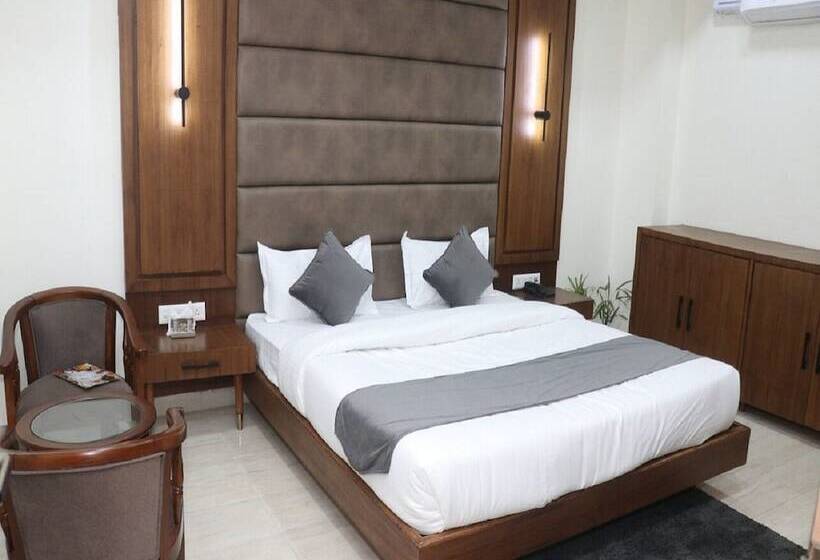 هتل Signum Cityscapes The Royal Jewel