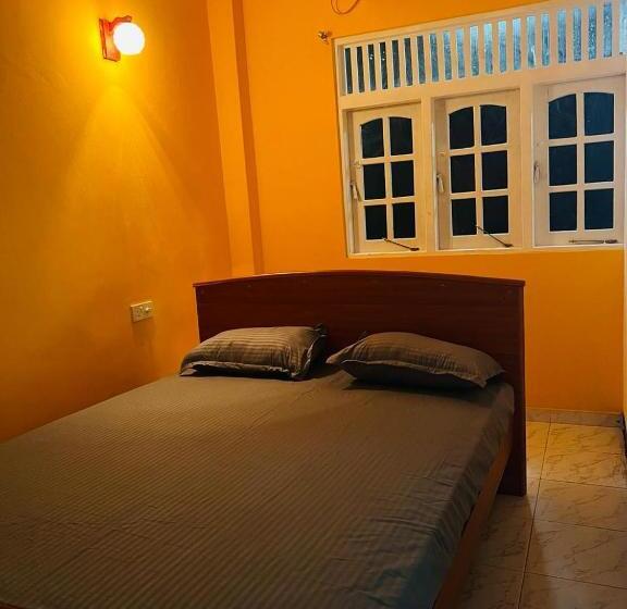 호텔 Sri Ragavas Lagoon Villa