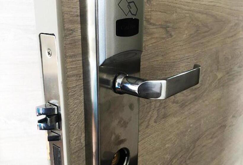 ホテル Suites La Fontana