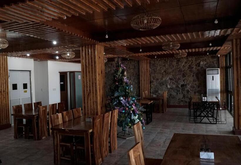 فندق The Blessed Purple Bamboo Beach Resort