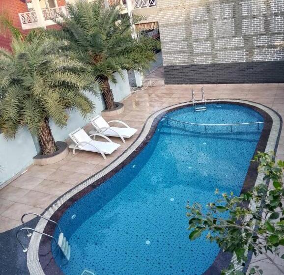 בית מלון כפרי The Farmerian Resort