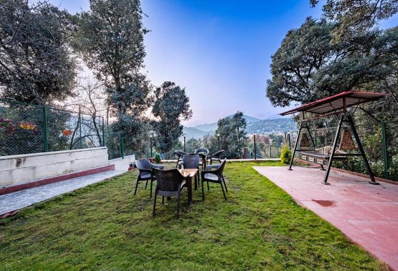 בית מלון כפרי The Himalayan Stays Nainital