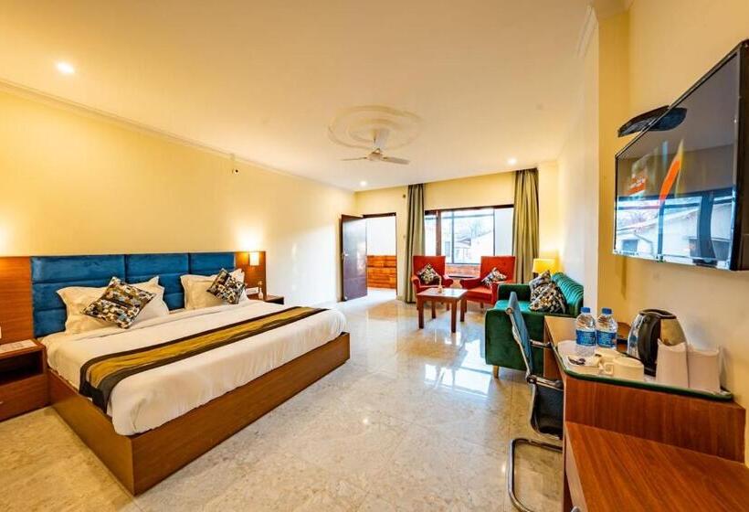 בית מלון כפרי The Himalayan Stays Nainital