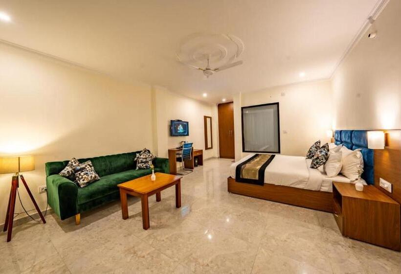 בית מלון כפרי The Himalayan Stays Nainital