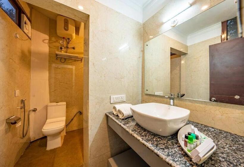 בית מלון כפרי The Himalayan Stays Nainital