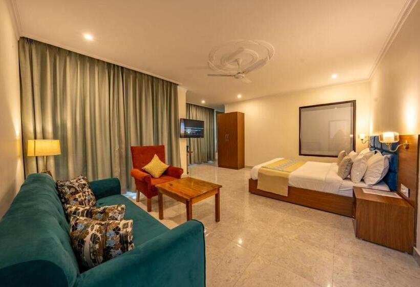 בית מלון כפרי The Himalayan Stays Nainital