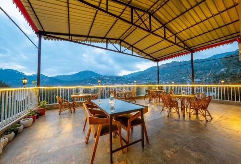 בית מלון כפרי The Himalayan Stays Nainital