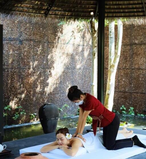 בית מלון כפרי The Sense Resort Kanchanaburi