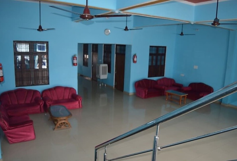 酒店 Vandana Guest House