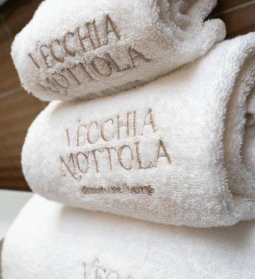 Отель Vecchia Mottola Suite & Spa