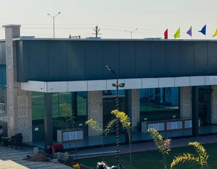 Отель Ved Vatika