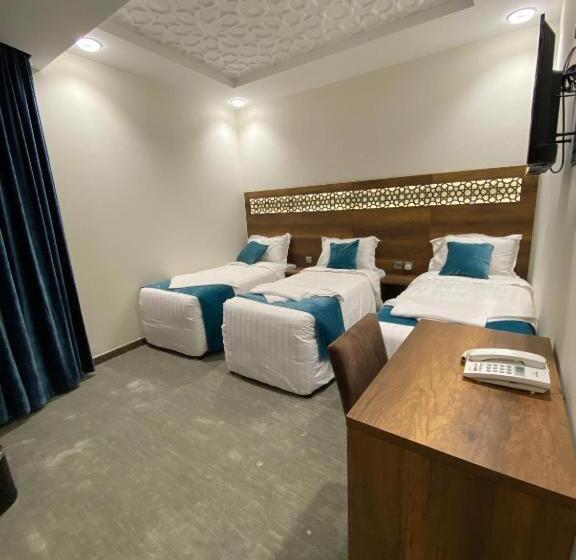 Malak Safwa Hotel   خدمة التوصيل للحرم
