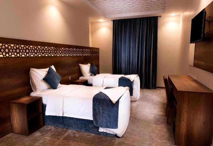 Malak Safwa Hotel   خدمة التوصيل للحرم