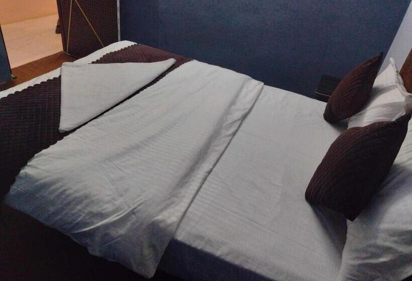 בית מלון כפרי Sun City