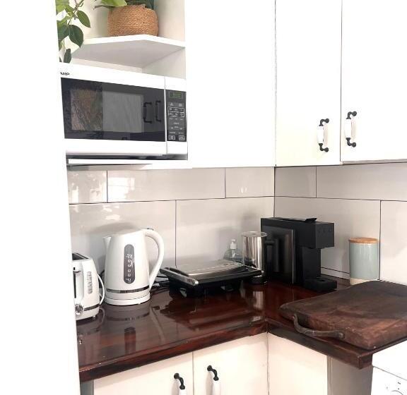 פנסיון 1880 Cottage