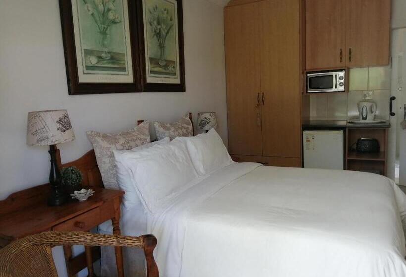 פנסיון Aquadel Accomodation