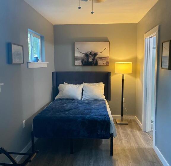 פנסיון Atx Tiny House