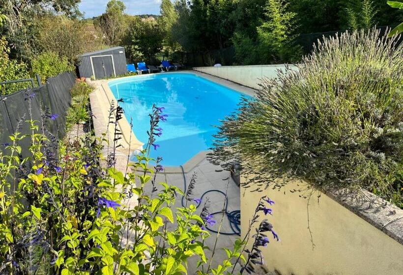 פנסיון Aux Vignes D’arnaud