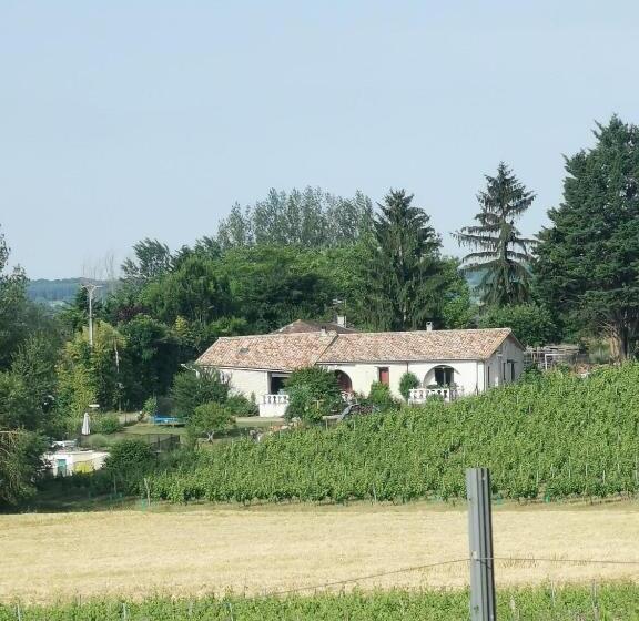 פנסיון Aux Vignes D’arnaud