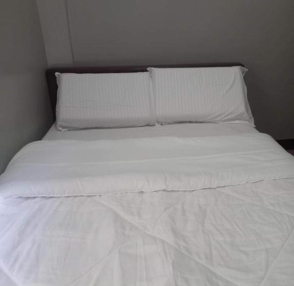 Пансион Benkz Apartment