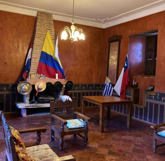 بنسيون Casa Colonial Tunjita