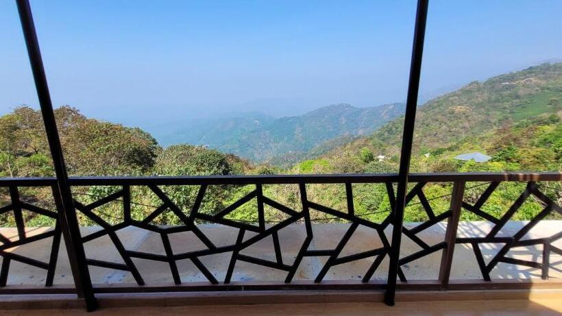 Пансион Cave Castle Panchalimedu