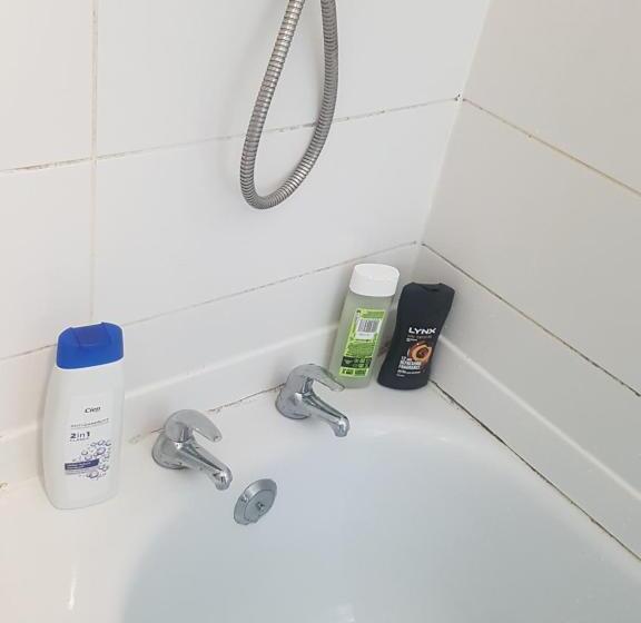 פנסיון Double Room Close To Headingley Stadium Leeds