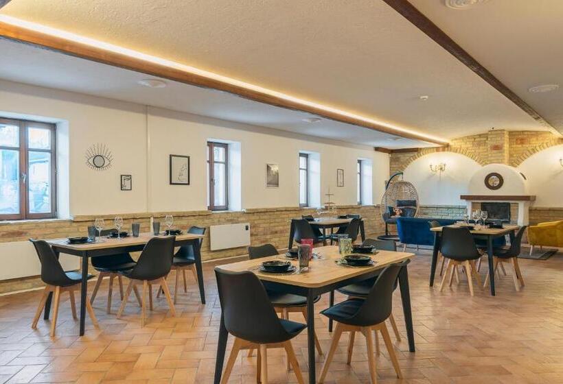 ペンション Feel Good House