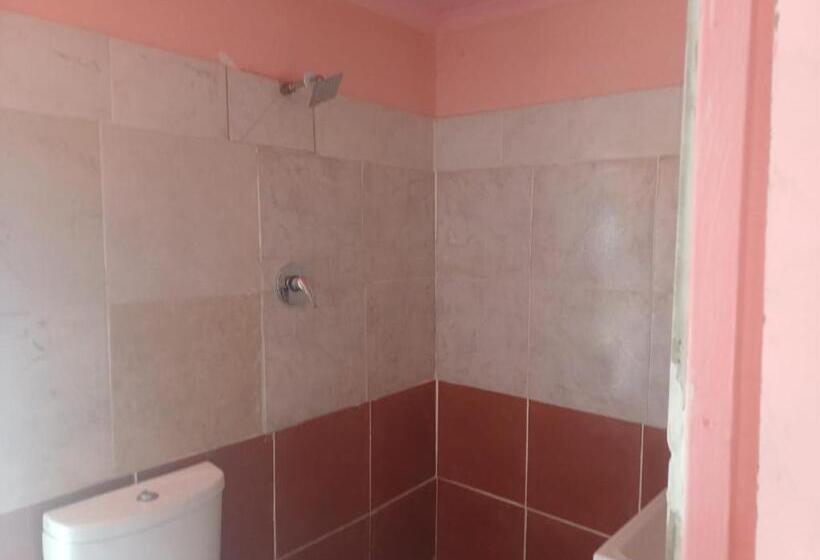 بنسيون Kempton Park Lodge Esther Park