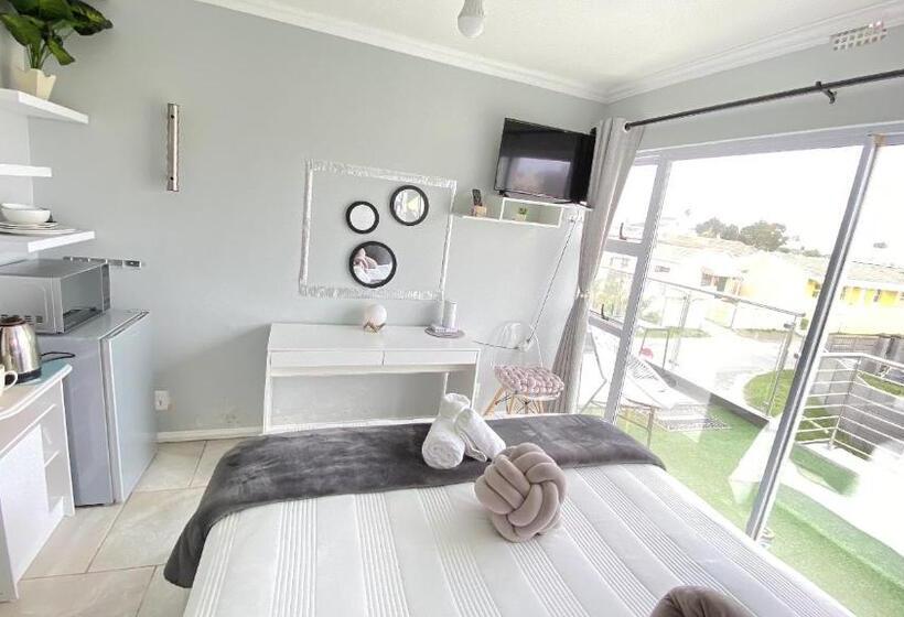 פנסיון Kwaaamiii