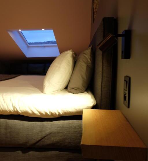 膳宿费 Le Cerf D Or