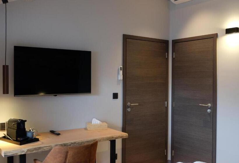 膳宿费 Le Cerf D Or