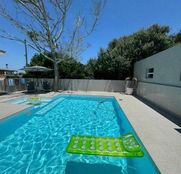 ペンション Lovemore Escape