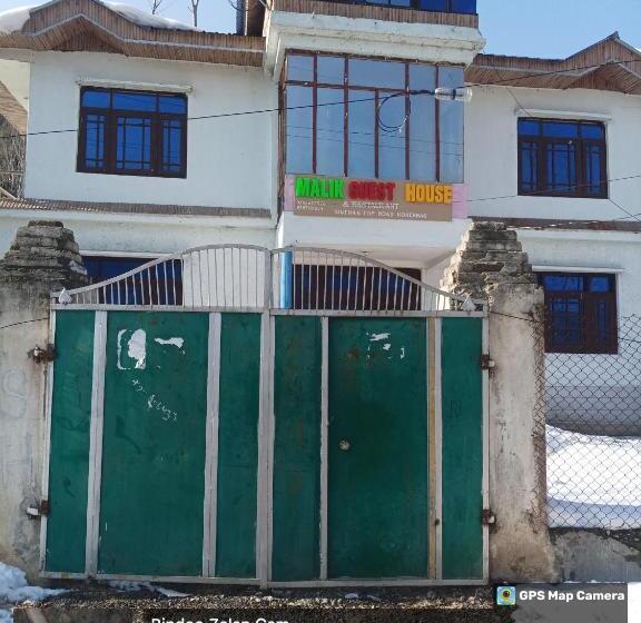 Pensão Malik Guest House