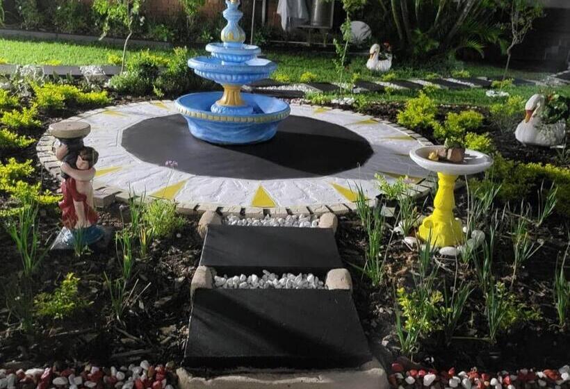 بنسيون Orca Estate Guesthouse Self Catering Accommodation