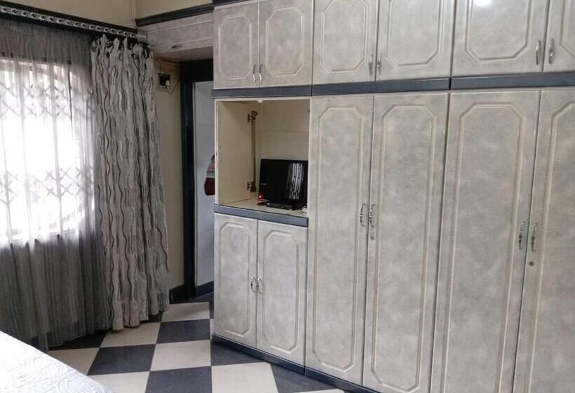 بنسيون Pearl Guest House Kempton Park