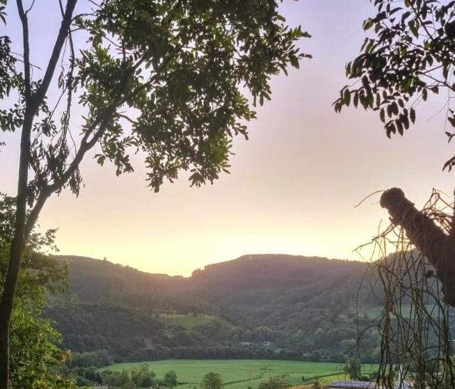 ペンション Pousada Jardim Encantado