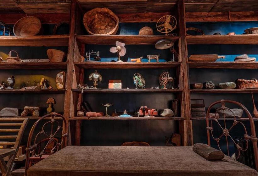 پانسیون Qushe Snowy Mountain View Art B&b