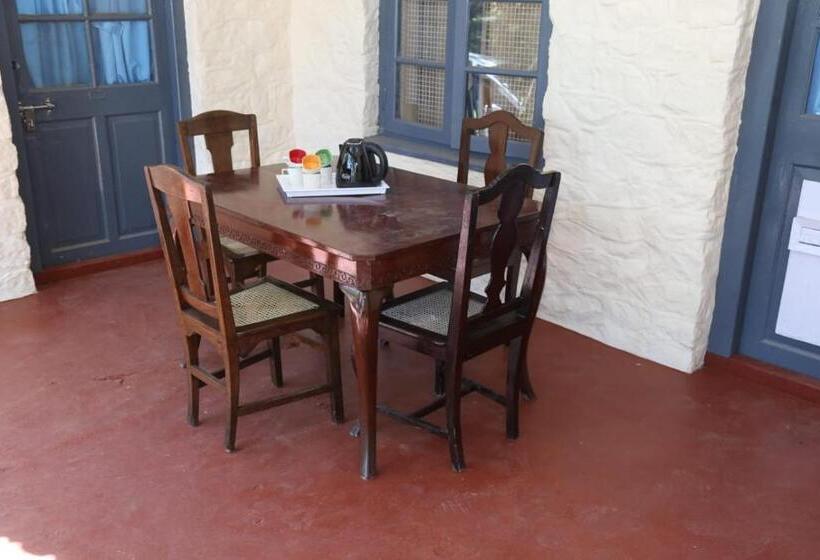 پانسیون The Afton Bungalow