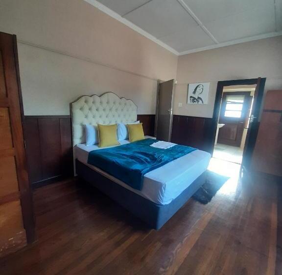 פנסיון Tripple S Guest House