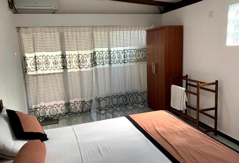 펜션 Turtle Residence & Restaurant