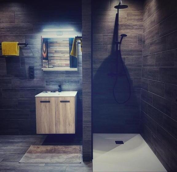 פנסיון Zen Mons Obscure Elegant Room Bois D Havré